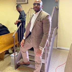 Meet your Posher, Jonathan